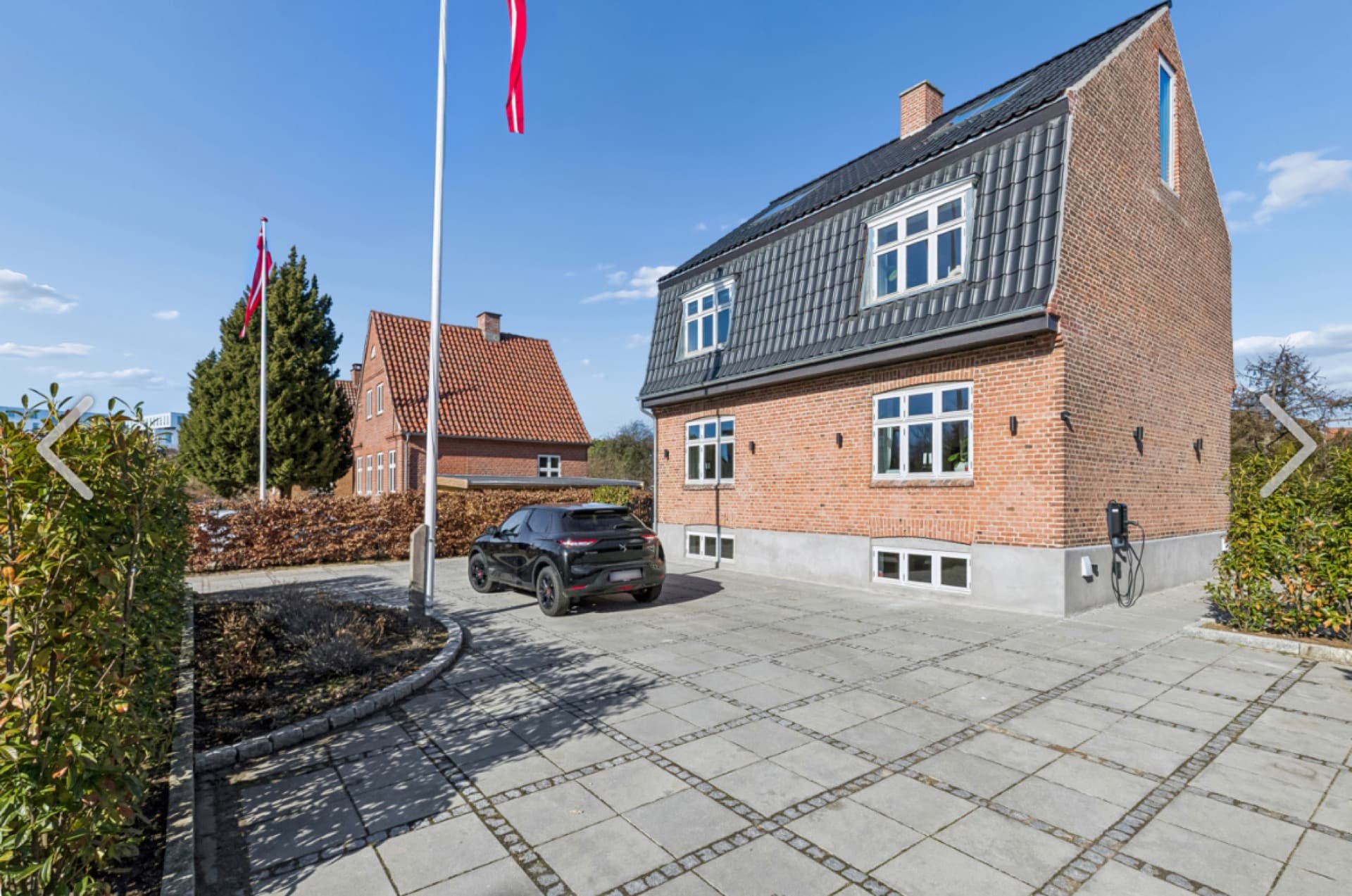 Nyt tag på villa — før og efter renovering